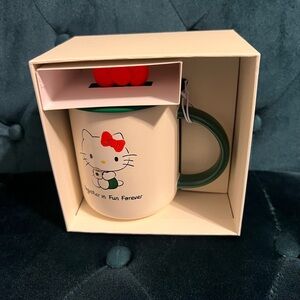 Starbucks x Hello Kitty Ribbon Lid Seramic Mug 473ml